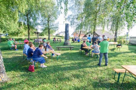 FOTO- Vinogradniki na Debelem hribu postavili klopotec 7